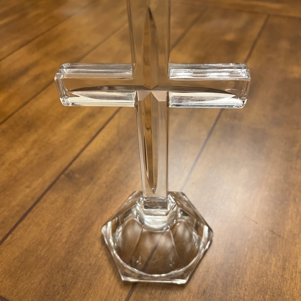 Glass tabletop cross